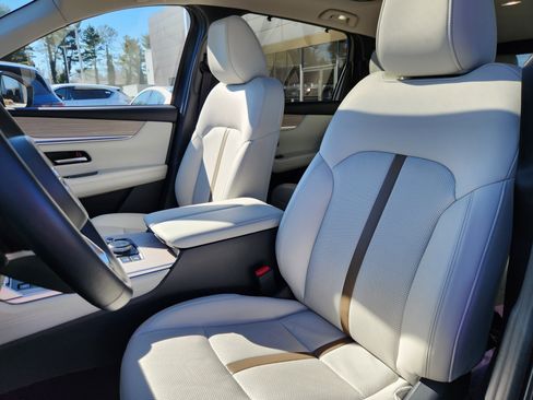 Certified 2024 MAZDA CX-90 Plug-In Hybrid w/ Premium Plus image 7