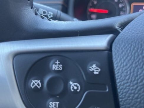 Used 2020 GMC Terrain SLT w/ Preferred Package image 18