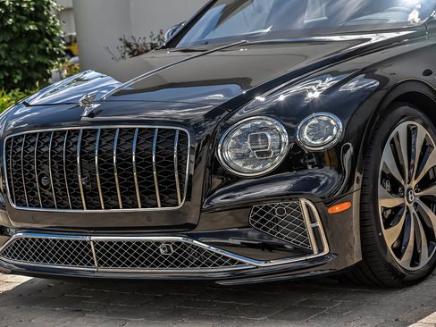 New 2026 Bentley Flying Spur Plug-In Hybrid AWD/4WD image 6