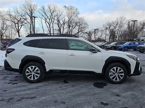 Certified 2025 Subaru Outback Premium image 7