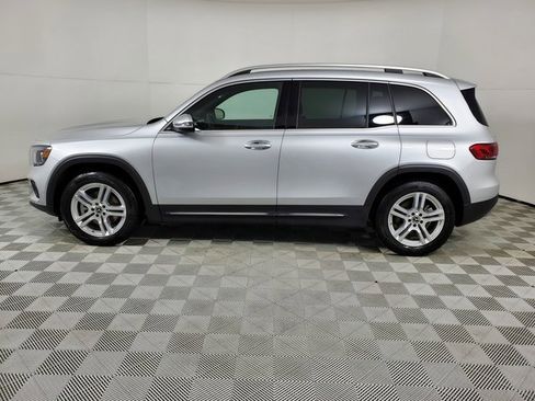 Used 2021 Mercedes-Benz GLB 250 4MATIC image 4