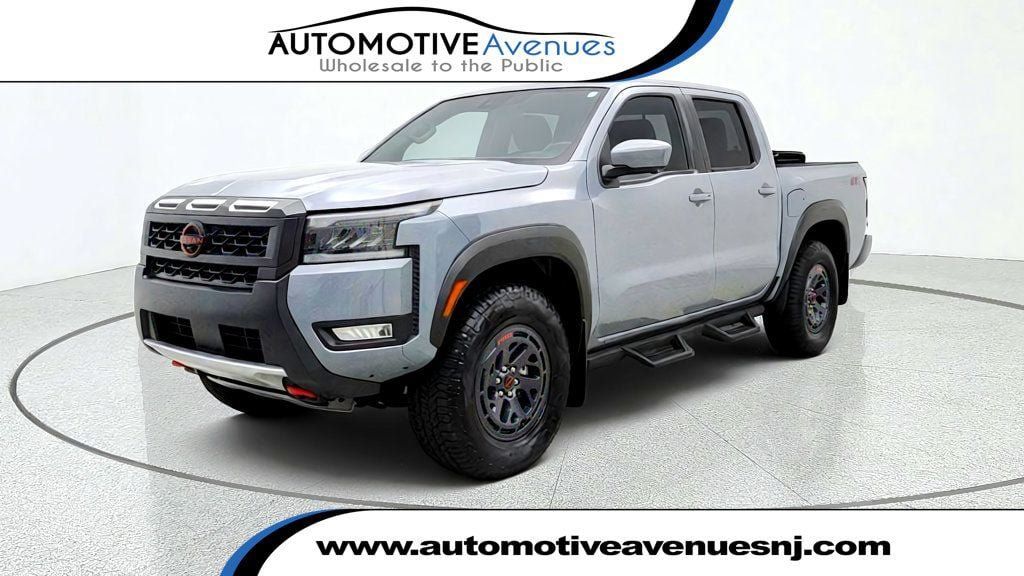 Used 2026 Nissan Frontier PRO-4X w/ Pro-4x Convenience Package AWD/4WD image 1