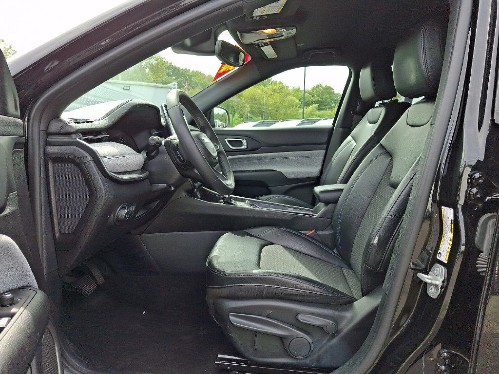 Certified 2023 Jeep Compass Latitude AWD/4WD image 13