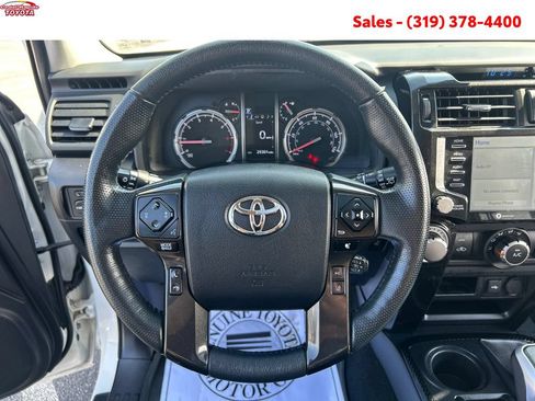 Certified 2023 Toyota 4Runner TRD Off-Road Premium w/ Moonroof Package AWD/4WD image 15