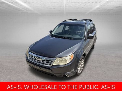 Used 2011 Subaru Forester 2.5X Limited AWD/4WD image 2