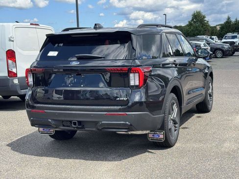 New 2026 Ford Explorer ST-Line w/ ST-Line Street Pack AWD/4WD image 4