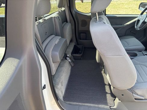 Used 2016 Nissan Frontier S image 9