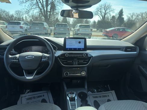 Used 2020 Ford Escape SE image 13