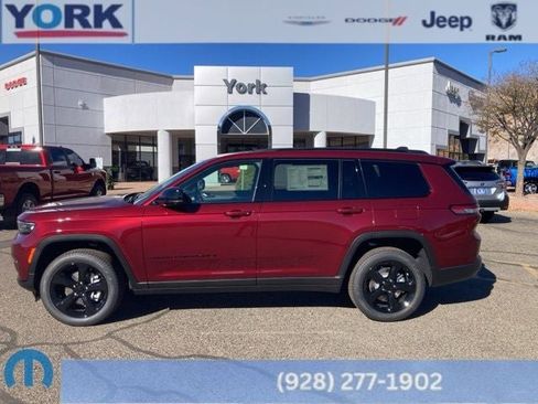 New 2025 Jeep Grand Cherokee L Limited w/ Black Appearance Package AWD/4WD image 1