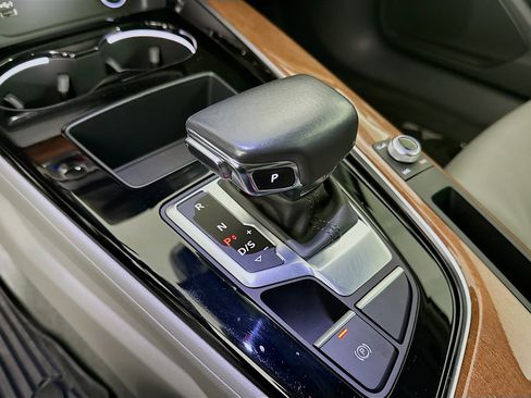 Used 2020 Audi A4 2.0T Premium w/ Convenience Package image 24