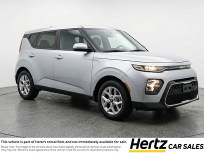 Used 2025 Kia Soul LX w/ LX Technology Package