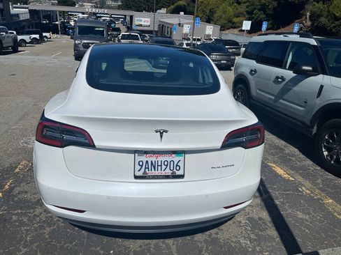 Used 2022 Tesla Model 3 Long Range AWD/4WD image 6