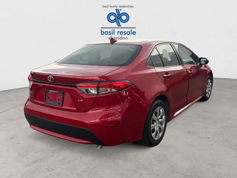 Used 2020 Toyota Corolla LE image 6