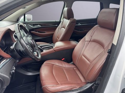 Used 2020 Buick Enclave Avenir w/ Avenir Technology Package image 14