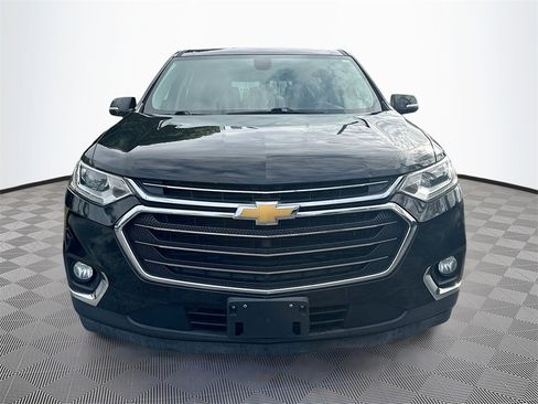 Used 2019 Chevrolet Traverse LT w/ LT Premium Package image 2