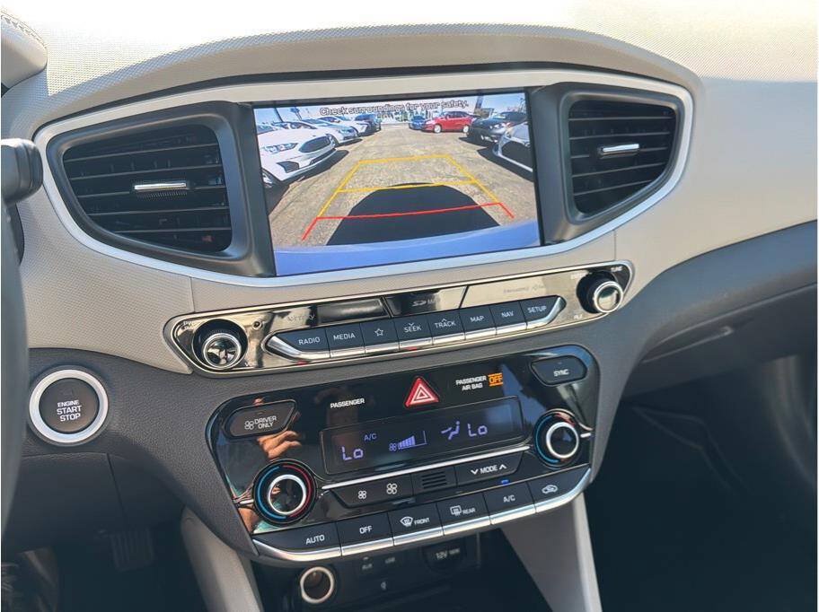 Used 2019 Hyundai Ioniq Limited w/ Ultimate Package 02 FWD image 12