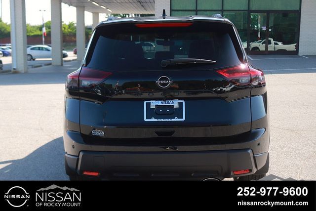 Certified 2026 Nissan Rogue Dark Armor FWD image 6