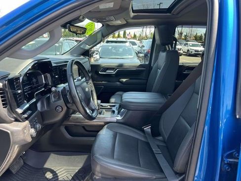 Used 2023 Chevrolet Silverado 1500 LTZ w/ LTZ Premium Package AWD/4WD image 22