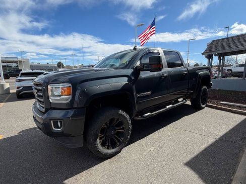 Used 2018 GMC Sierra 2500 SLT w/ Duramax Plus Package image 3