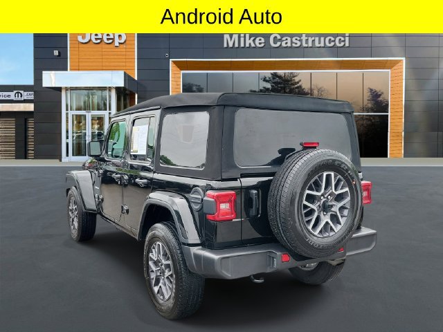 Used 2024 Jeep Wrangler Unlimited Sahara AWD/4WD image 6