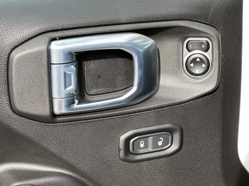 New 2026 Jeep Gladiator Sport AWD/4WD image 28