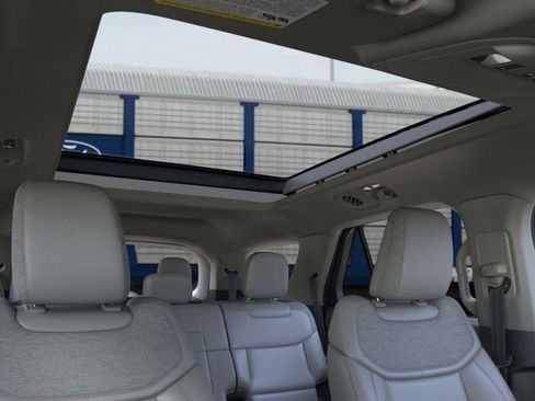 New 2026 Ford Explorer Active w/ Active Comfort Package image 22