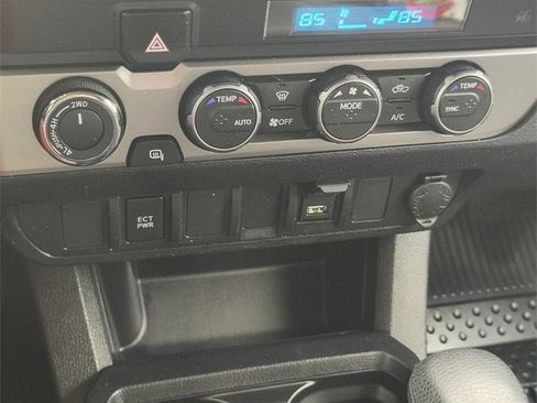Used 2022 Toyota Tacoma SR5 image 25