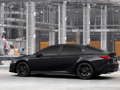New 2026 Toyota Camry Hybrid w/ Multimedia Upgrade Package FWD image 7