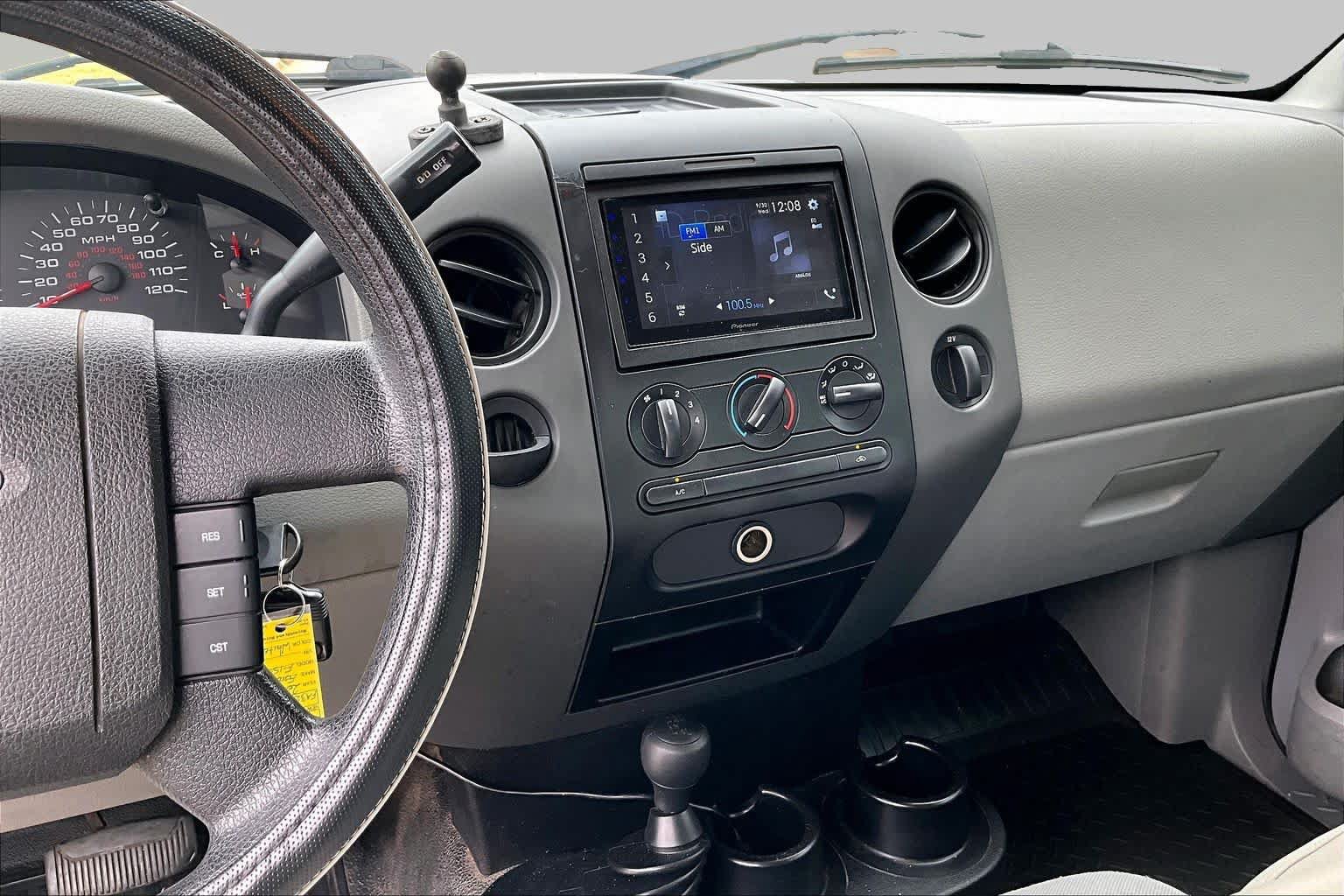 Used 2007 Ford F150 XLT AWD/4WD image 6