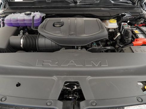 New 2026 RAM 1500 4x4 Crew Cab image 36