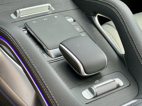 Certified 2026 Mercedes-Benz GLS 450 4MATIC image 35