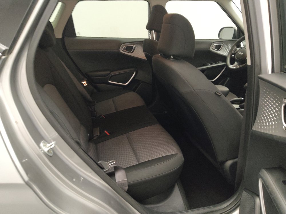 Used 2022 Kia Soul LX FWD image 19