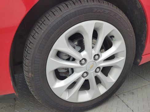 Used 2019 Chevrolet Spark LT image 31