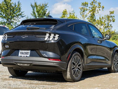 New 2025 Ford Mustang Mach-E Premium image 4