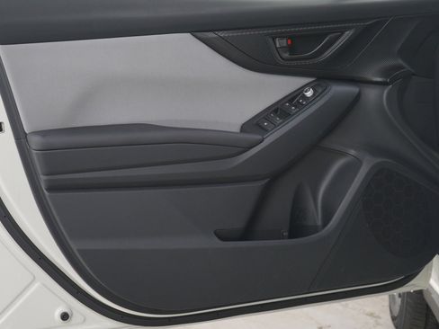 Used 2023 Subaru Crosstrek 2.0i Premium image 21