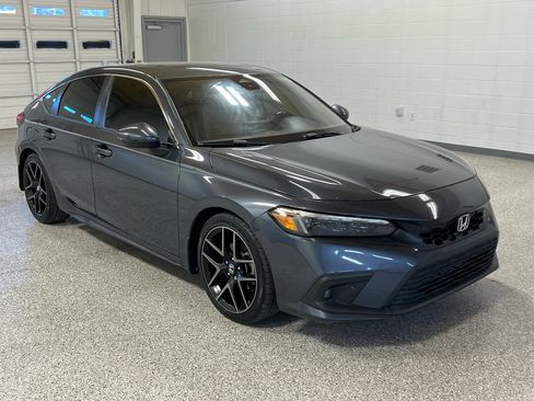 Used 2022 Honda Civic Sport Touring image 6