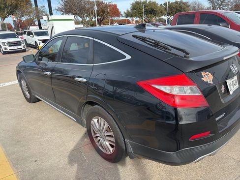 Used 2013 Honda Crosstour EX image 3