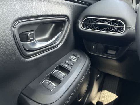 Used 2026 Honda HR-V EX-L image 41