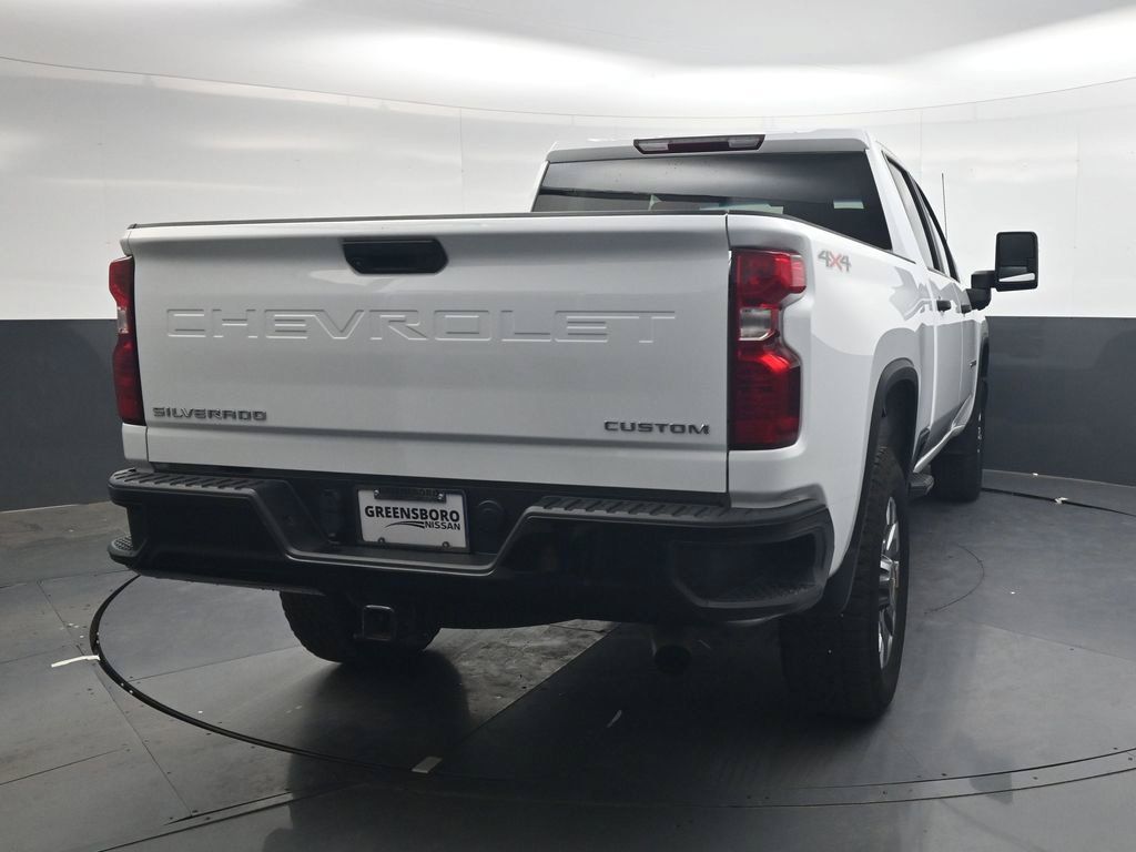 Used 2024 Chevrolet Silverado 2500 Custom AWD/4WD image 5