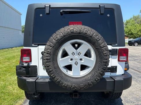 Used 2018 Jeep Wrangler Unlimited Sport S AWD/4WD image 13