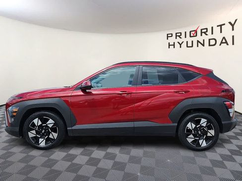 Used 2025 Hyundai Kona SEL FWD image 7