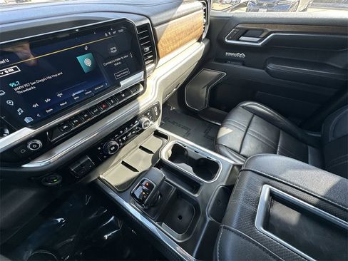 Used 2022 Chevrolet Silverado 1500 High Country w/ Technology Package image 28