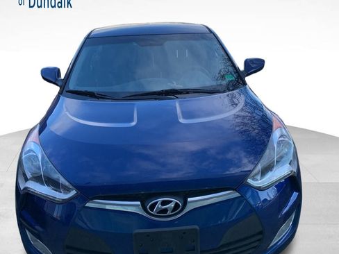 Used 2017 Hyundai Veloster image 5