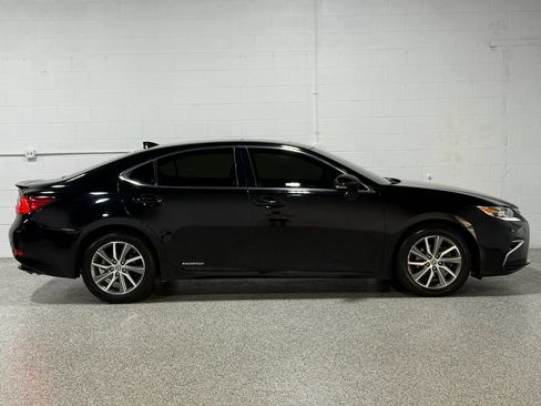 Used 2018 Lexus ES 300h FWD image 5