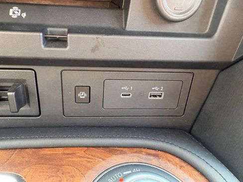 Used 2024 Nissan Armada SL AWD/4WD image 24
