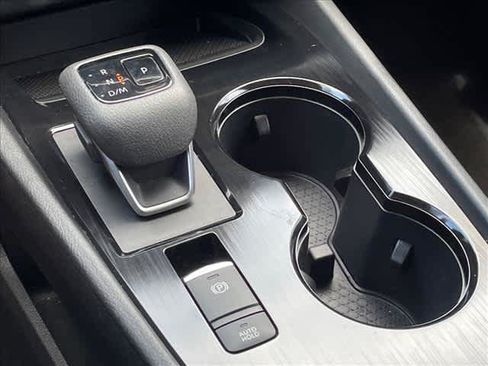 Used 2024 Nissan Rogue SV FWD image 28
