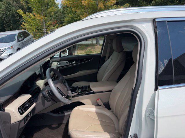 Certified 2023 Lincoln Nautilus Reserve w/ Equipment Group 202A AWD/4WD image 11