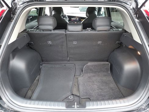 Certified 2023 Kia Niro EX image 27