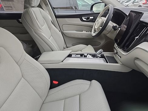 New 2026 Volvo XC60 B5 Ultra w/ Protection Package Premier image 6