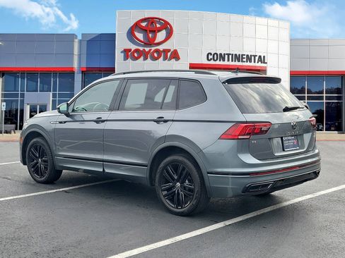 Used 2022 Volkswagen Tiguan SE R-Line AWD/4WD image 4